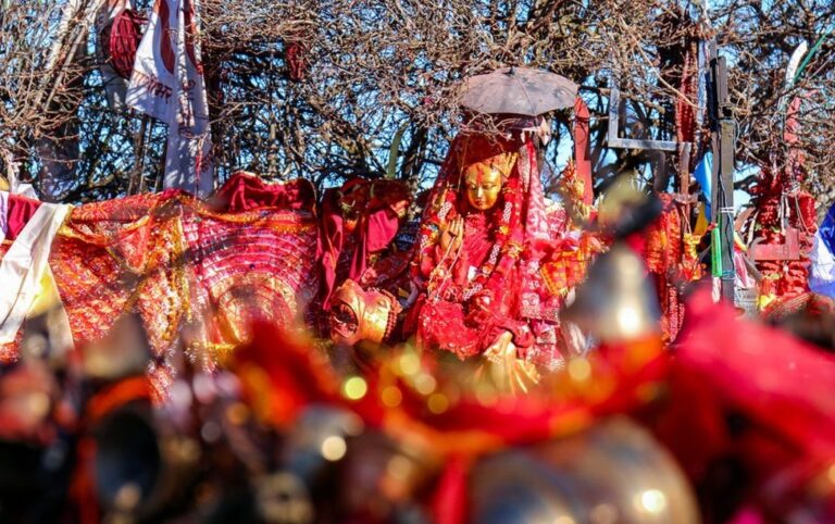 आज मिति २०८२ साल १ गते गते बिहीवार, यस्तो छ तपाईको राशिफल