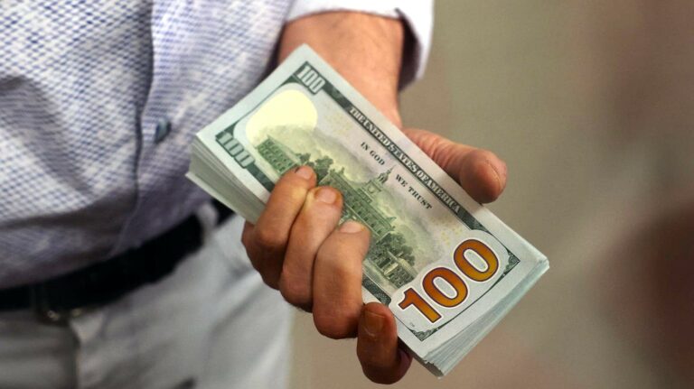 अमेरिकी डलर, अस्ट्रेलियन डलर, पाउन्ड र दिनारको मूल्य वृद्धि, युरोको घट्यो