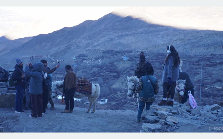 मुस्ताङमा सात महिनामा तीन लाख २५ हजार बढी पर्यटक भित्रिए