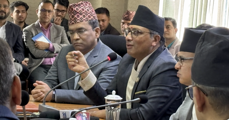 अर्थमन्त्रीले गरे ३० उपसचिवको सरूवा, को कहाँ पुगे ?