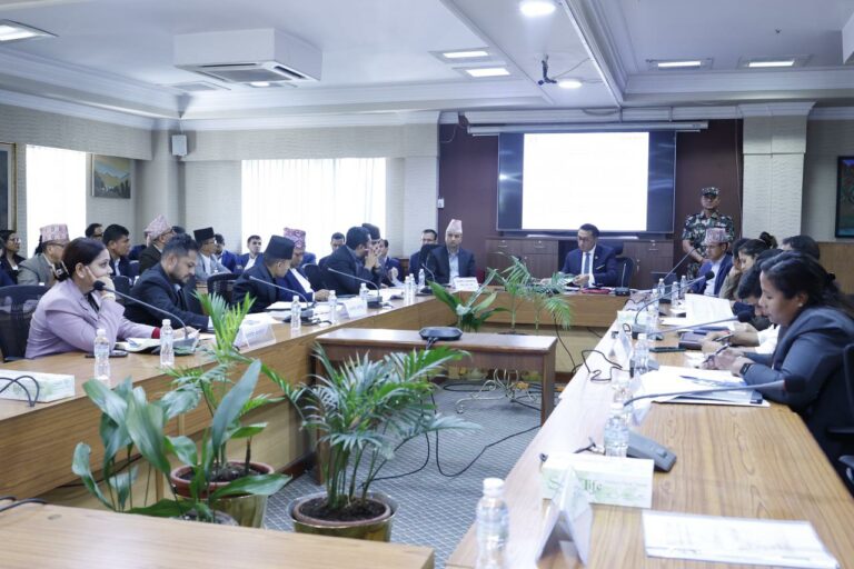 अर्थमन्त्री स्वर्णिम वाग्लेले गरे विषयगत मन्त्री र सचिवहरूसँग बजेट तयारी छलफल