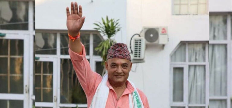 ‘राजासहितको प्रजातन्त्र’ मुख्य एजेन्डा बनाउँदै धवलशमशेरद्वारा नयाँ दल घोषणा